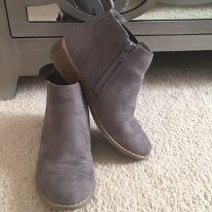 Girls Grey Booties